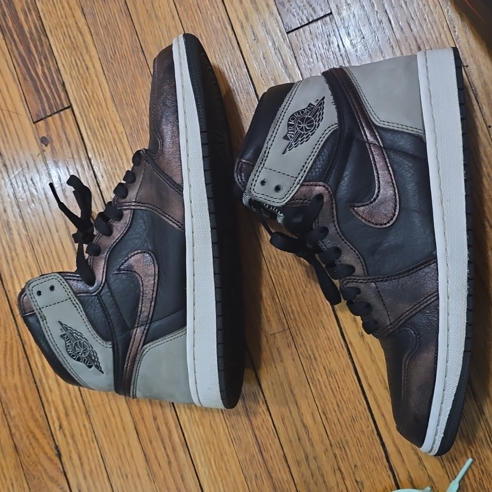 Jordan 1 - Picture 3 of 7